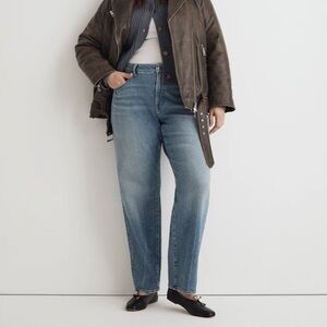 The Plus Curvy '90s Straight Jean